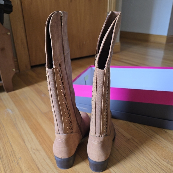 Vince Camuto Girls Size 4M - Walnut Tan Brown Suede Boots - Picture 8 of 11